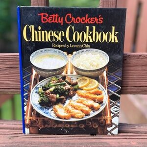 Betty Crocker's Chinese Cookbook Hardcover Leeann Chin, Book Club Edition|Chef